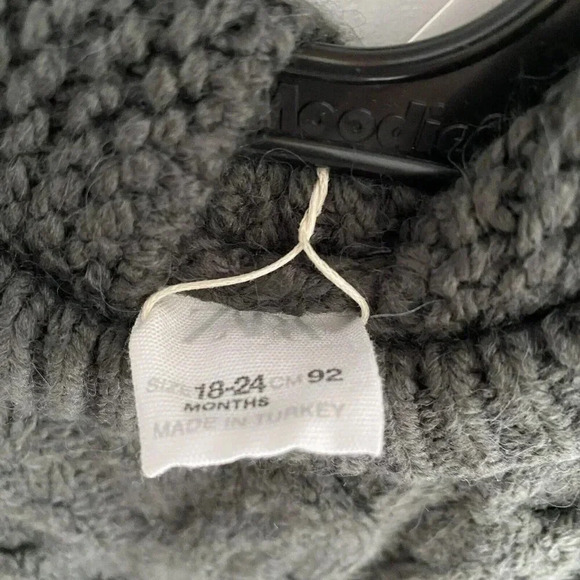 Zara Toddler Dark Gray Knit Hooded Pullover Sweater 18-24 Months NWT - Picture 2 of 4